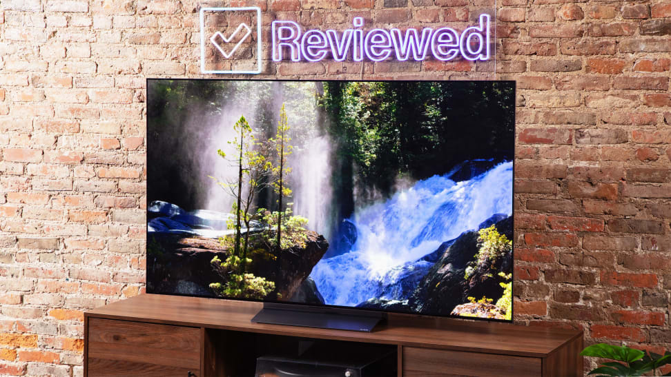 Expert TV Engineers Ready to Enhance Your Viewing Experience